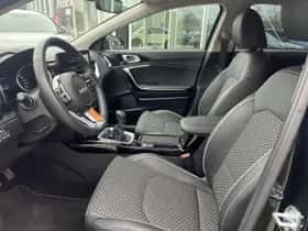 Kia Ceed Sportswagon (2023) thumbnail 7