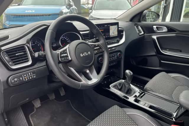 Kia Ceed Sportswagon (2023) thumbnail 8