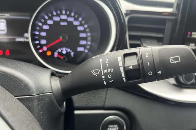 Kia Ceed Sportswagon (2023) thumbnail 9