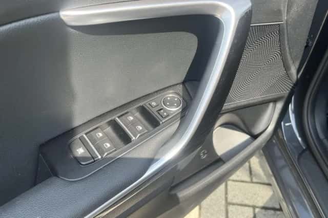 Kia Ceed Sportswagon (2024) thumbnail 17
