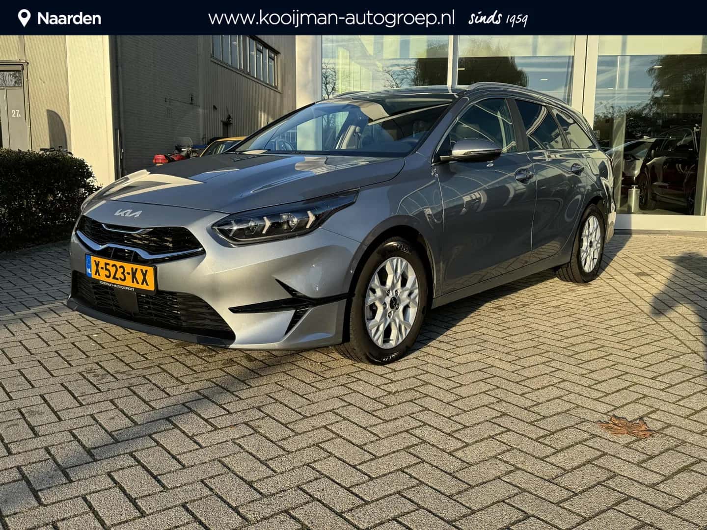 Kia Ceed Sportswagon (2023) — foto 1