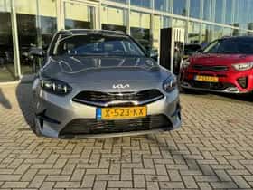 Kia Ceed Sportswagon (2023) thumbnail 2