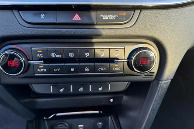 Kia Ceed Sportswagon (2023) thumbnail 16