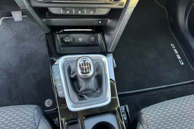 Kia Ceed Sportswagon (2023) thumbnail 17