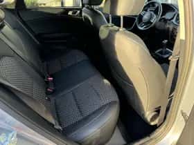 Kia Ceed Sportswagon (2023) thumbnail 9