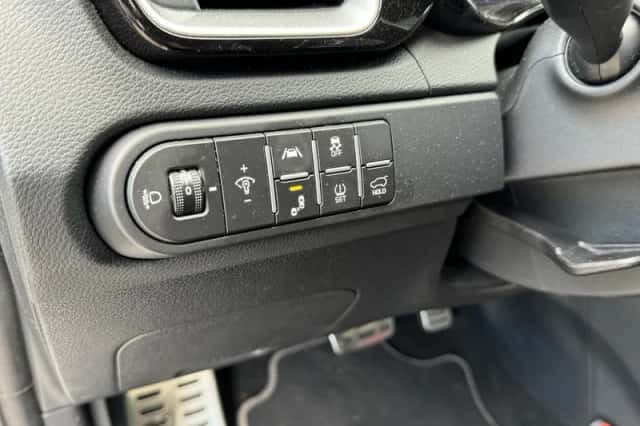 Kia Proceed (2023) thumbnail 17