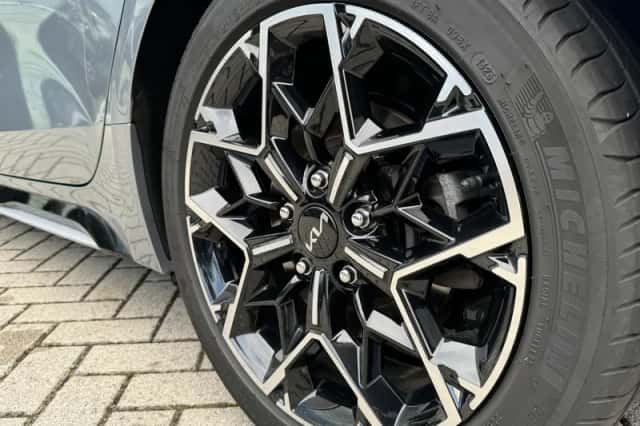 Kia Proceed (2023) thumbnail 7