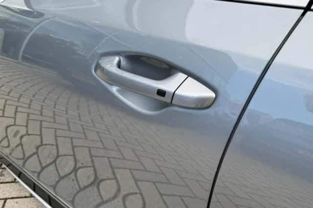 Kia Proceed (2023) thumbnail 8