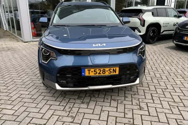 Kia Niro EV (2023) thumbnail 2