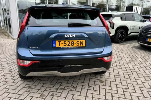 Kia Niro EV (2023) thumbnail 6