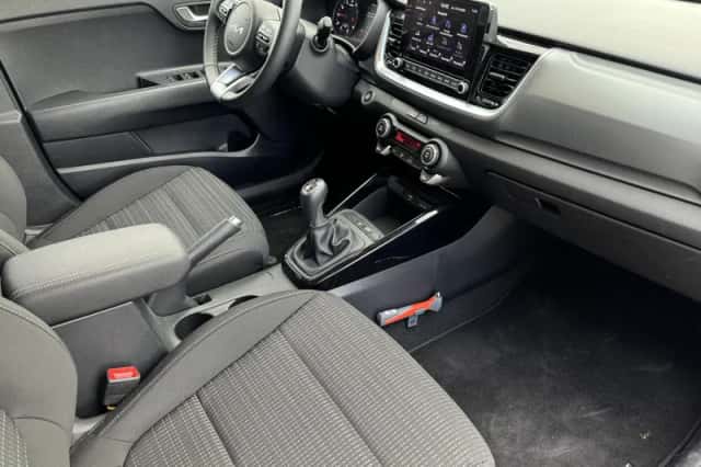Kia Stonic (2024) thumbnail 14