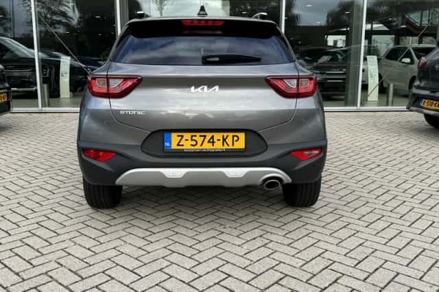Kia Stonic (2024) thumbnail 4