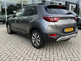 Kia Stonic (2024) thumbnail 6