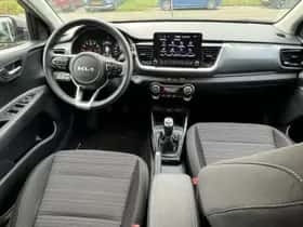 Kia Stonic (2024) thumbnail 8