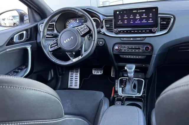 Kia Proceed (2023) thumbnail 10