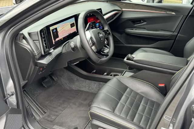 Renault Mégane E-Tech (2022) thumbnail 13