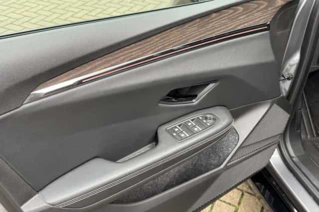 Renault Mégane E-Tech (2022) thumbnail 16