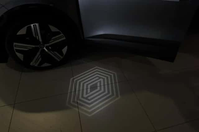Renault Mégane E-Tech (2022) thumbnail 24
