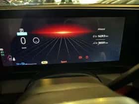 Renault Mégane E-Tech (2022) thumbnail 25