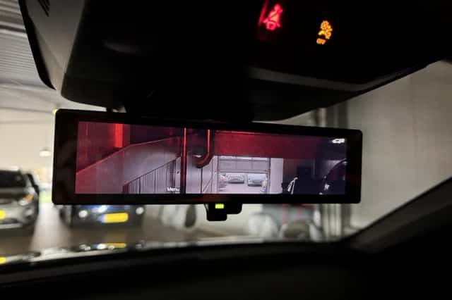 Renault Mégane E-Tech (2022) thumbnail 26