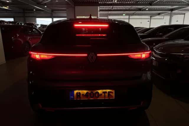 Renault Mégane E-Tech (2022) thumbnail 27