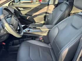 Kia EV6 (2024) thumbnail 10