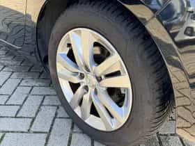 Peugeot 308 (2015) thumbnail 8