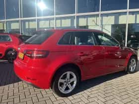 Audi A3 (2017) thumbnail 3
