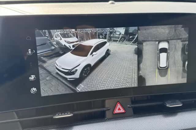 Kia Sportage (2023) thumbnail 17