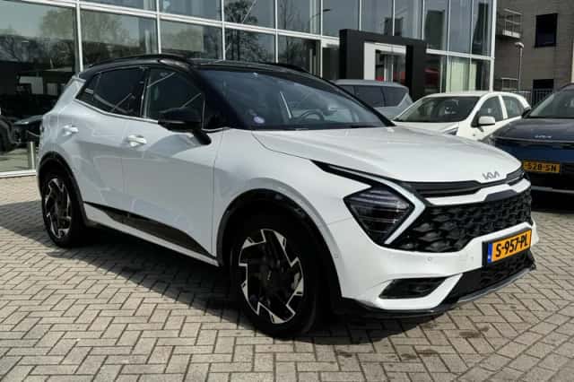 Kia Sportage (2023) thumbnail 3
