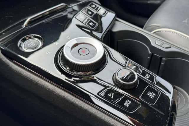 Kia Sportage (2023) thumbnail 23