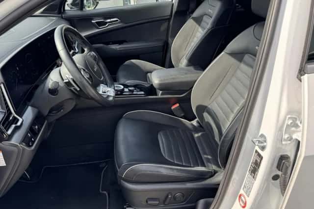Kia Sportage (2023) thumbnail 24