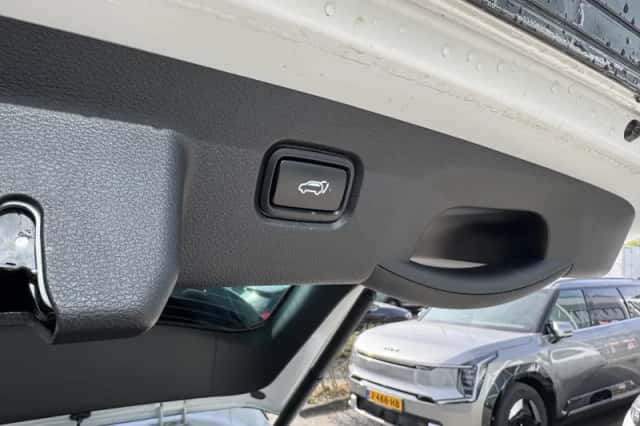 Kia Sportage (2023) thumbnail 26