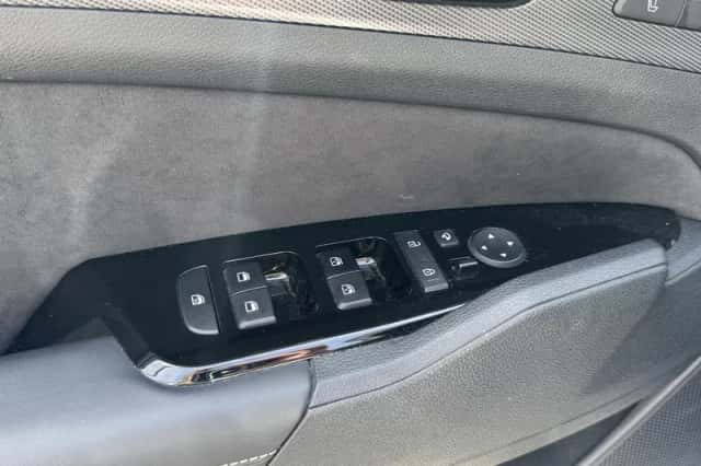 Kia Sportage (2023) thumbnail 9