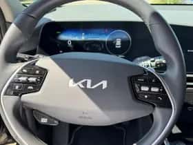 Kia Niro EV (2023) thumbnail 17