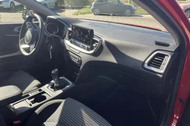 Kia Ceed Sportswagon (2025) thumbnail 11