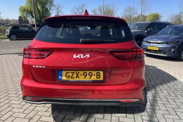 Kia Ceed Sportswagon (2025) thumbnail 5