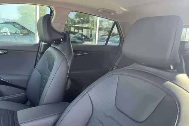 Kia Niro EV (2024) thumbnail 14
