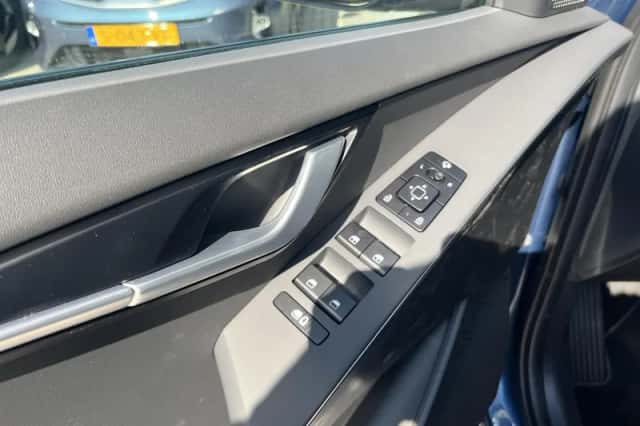 Kia Niro EV (2024) thumbnail 23