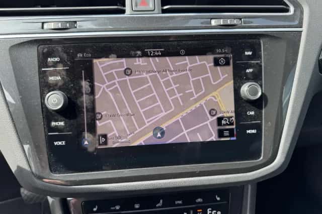 Volkswagen Tiguan (2021) thumbnail 16