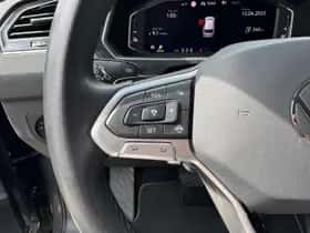 Volkswagen Tiguan (2021) thumbnail 20