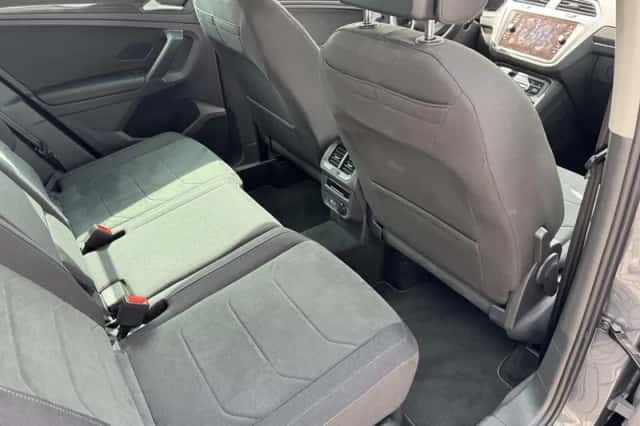Volkswagen Tiguan (2021) thumbnail 30