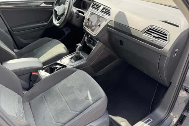 Volkswagen Tiguan (2021) thumbnail 32