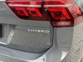 Volkswagen Tiguan (2021) thumbnail 6