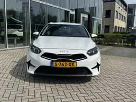 Kia Ceed Sportswagon (2023) thumbnail 2