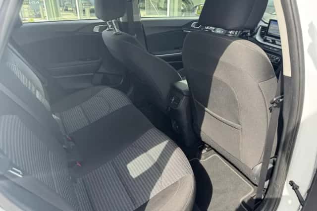 Kia Ceed Sportswagon (2023) thumbnail 11
