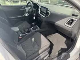 Kia Ceed Sportswagon (2023) thumbnail 12