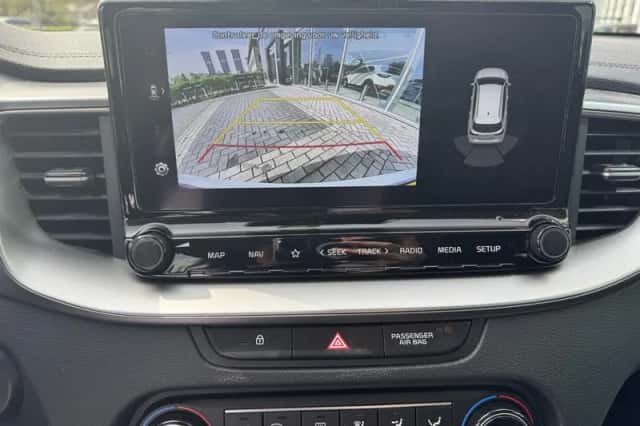 Kia Ceed Sportswagon (2023) thumbnail 14