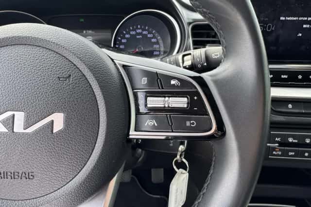 Kia Ceed Sportswagon (2023) thumbnail 19