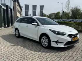 Kia Ceed Sportswagon (2023) thumbnail 3
